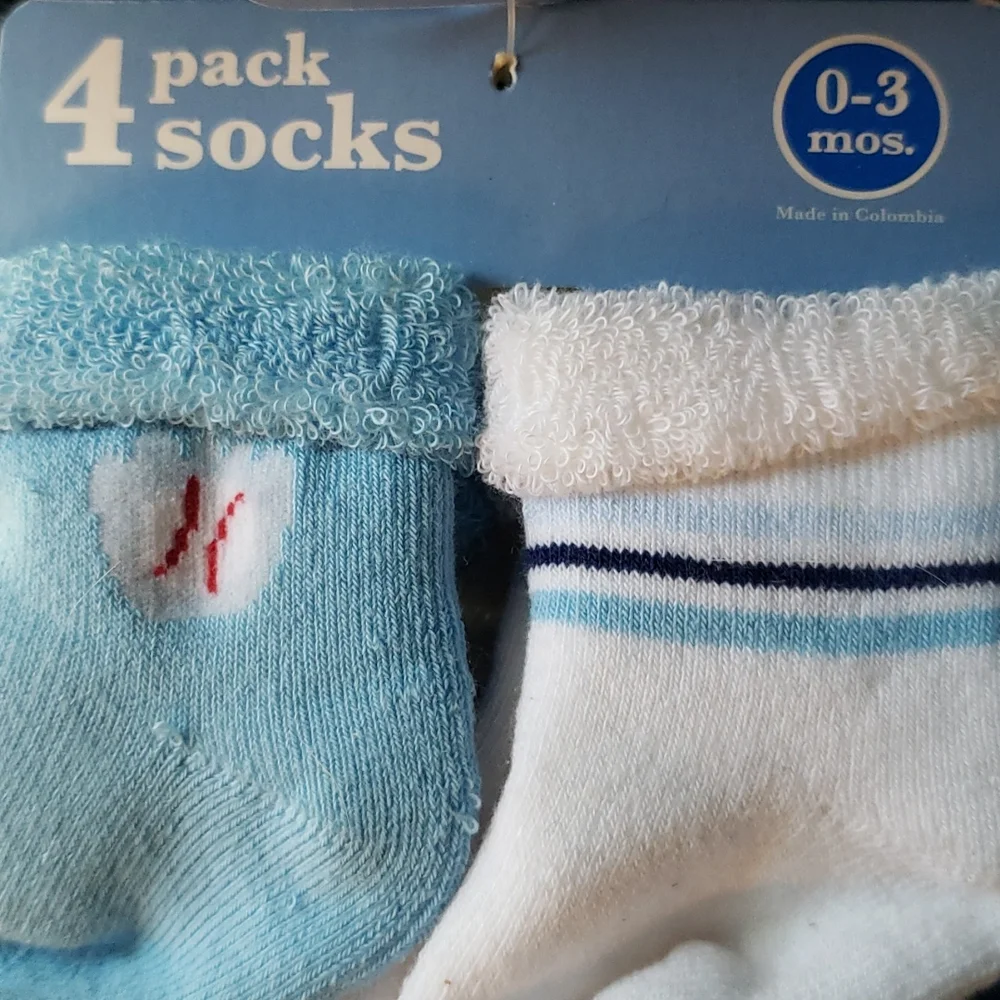 Gerber 4 pack baby socks 0-3 months - Picture 2 of 5